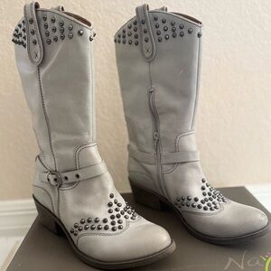 Naya "Sable" Light Gray Studded Boots